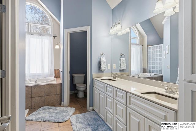 5321 Troon Drive, Lincoln, NE 68526