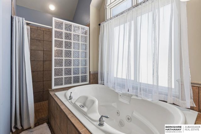 5321 Troon Drive, Lincoln, NE 68526