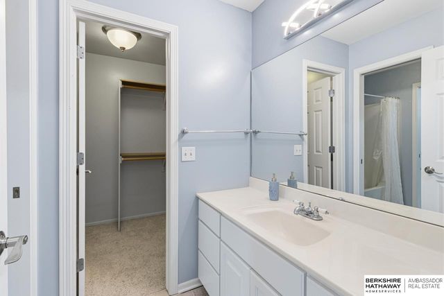 5321 Troon Drive, Lincoln, NE 68526