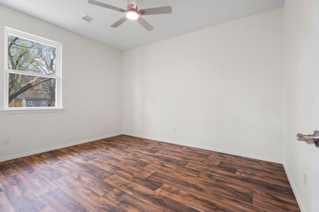 517 W Clyde Avenue, Vinita, OK 74301
