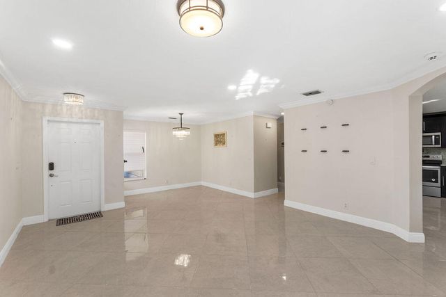 6384 Adriatic Way, West Palm Beach, FL 33413