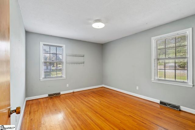 18348 25 Highway, Ware Shoals, SC 29692