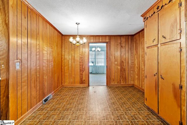 18348 25 Highway, Ware Shoals, SC 29692