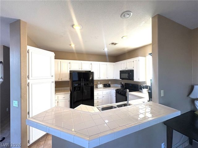 9644 Towngate Avenue, Las Vegas, NV 89129