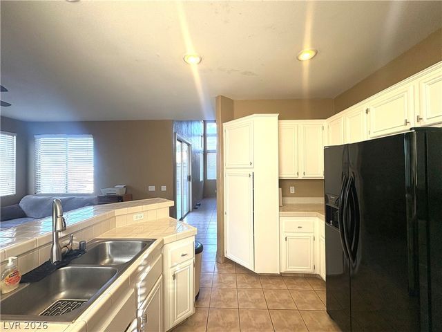 9644 Towngate Avenue, Las Vegas, NV 89129