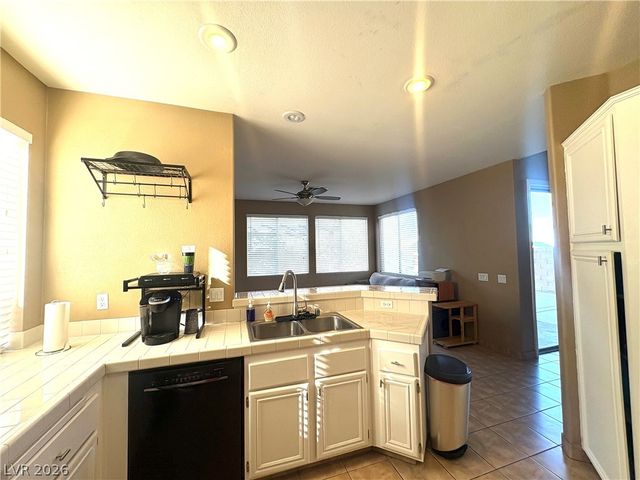 9644 Towngate Avenue, Las Vegas, NV 89129