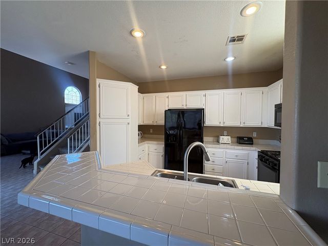 9644 Towngate Avenue, Las Vegas, NV 89129