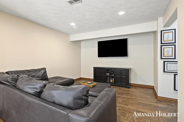 7841 Cidermill Drive, Grand Rapids, MI 49508