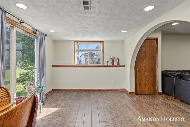 7841 Cidermill Drive, Grand Rapids, MI 49508