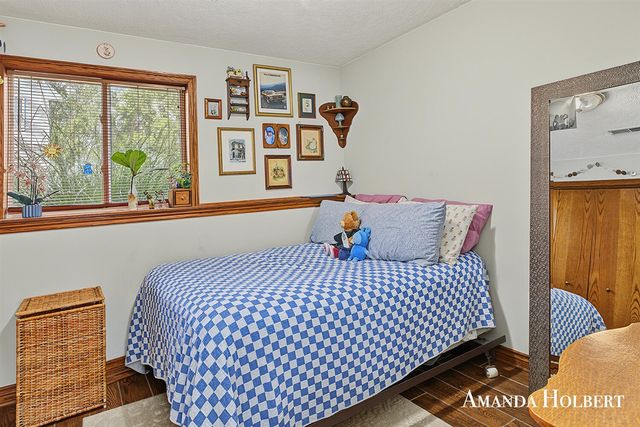 7841 Cidermill Drive, Grand Rapids, MI 49508
