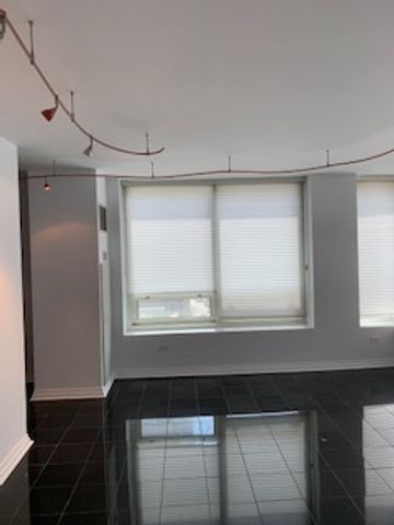 33 W Ontario Street 20F, Chicago, IL 60654