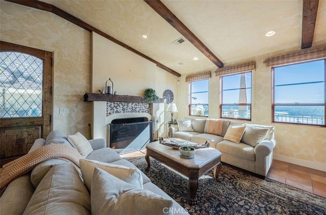 8730 Bluff Court, Bradley, CA 93426