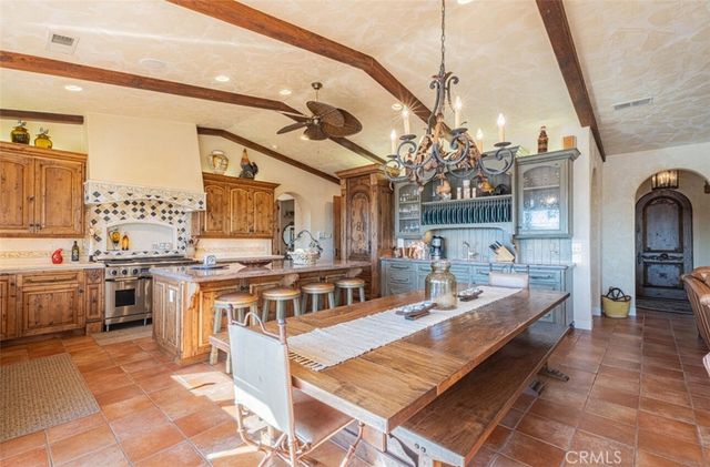 8730 Bluff Court, Bradley, CA 93426