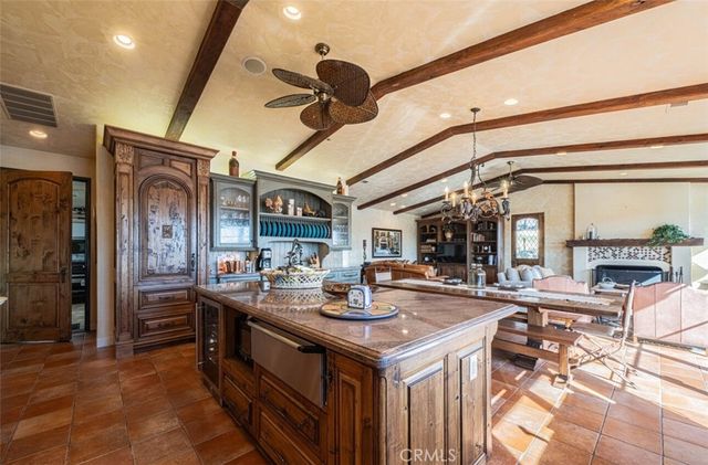 8730 Bluff Court, Bradley, CA 93426