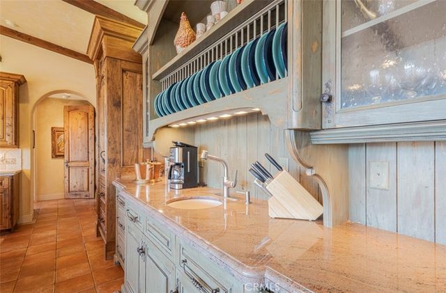 8730 Bluff Court, Bradley, CA 93426