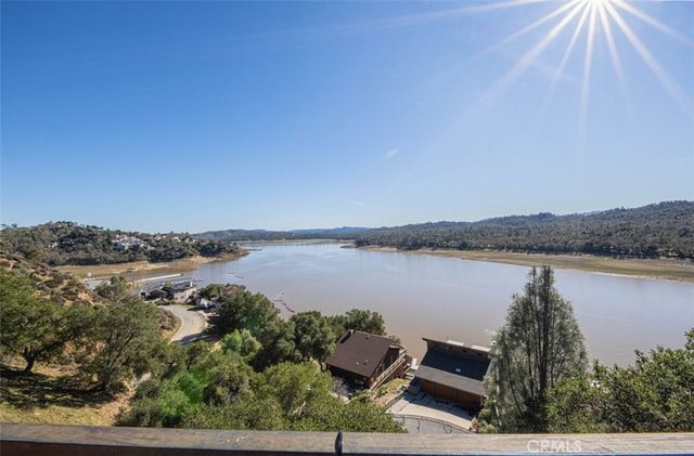 8730 Bluff Court, Bradley, CA 93426