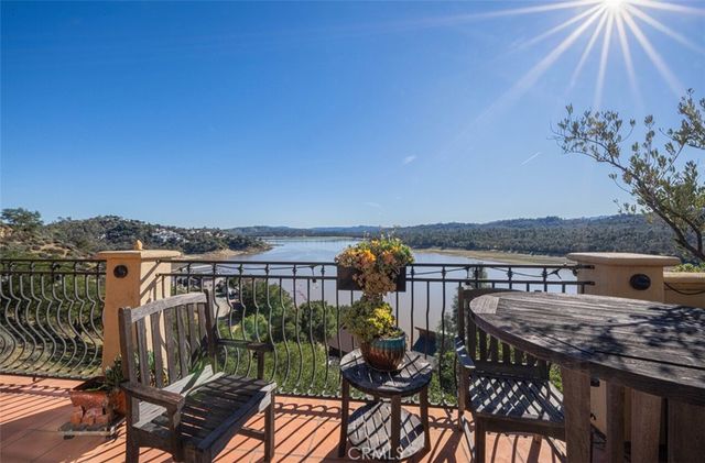 8730 Bluff Court, Bradley, CA 93426