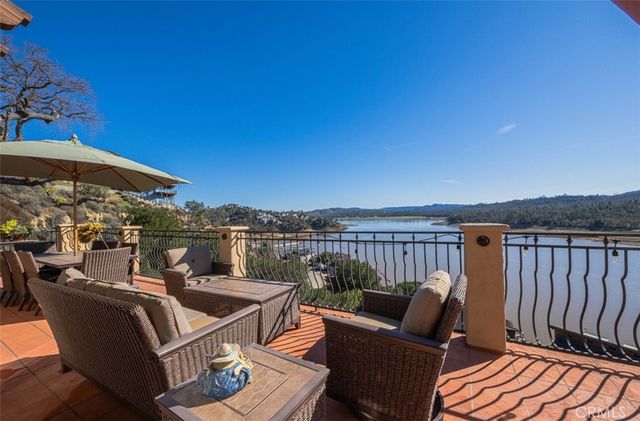 8730 Bluff Court, Bradley, CA 93426