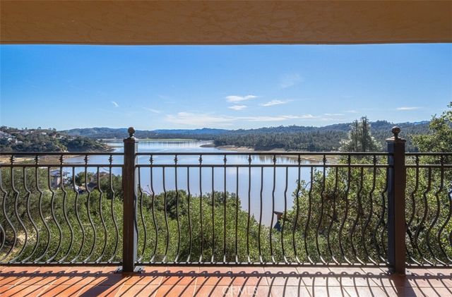 8730 Bluff Court, Bradley, CA 93426