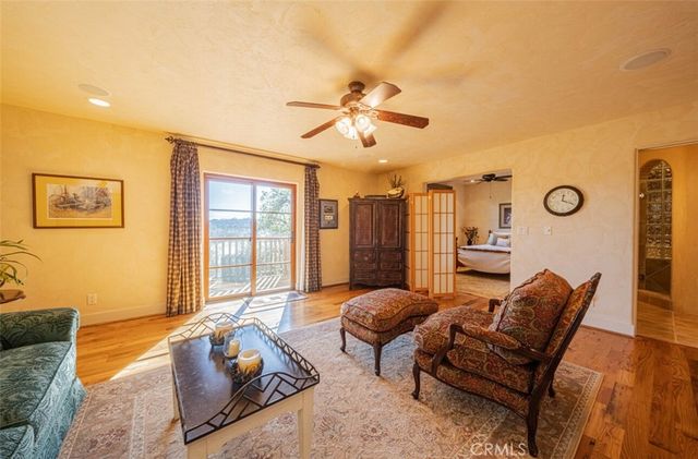 8730 Bluff Court, Bradley, CA 93426