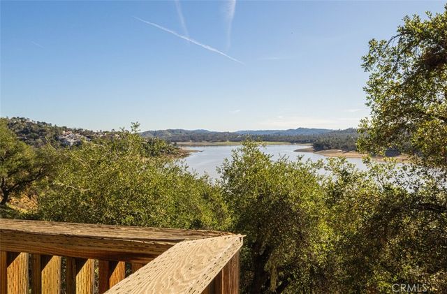 8730 Bluff Court, Bradley, CA 93426