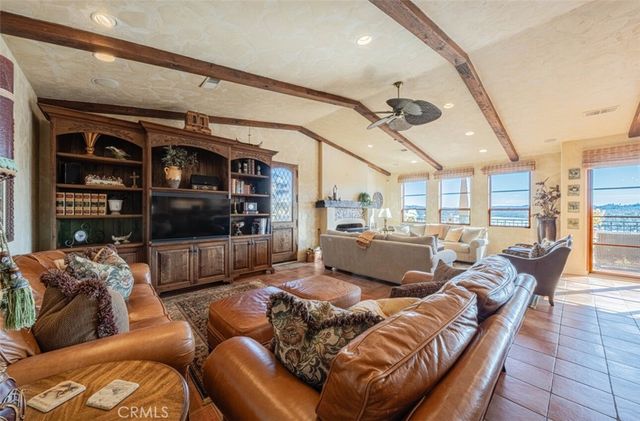 8730 Bluff Court, Bradley, CA 93426