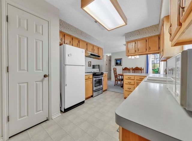 70 E Post Oak Lane, Shepherd, TX 77371