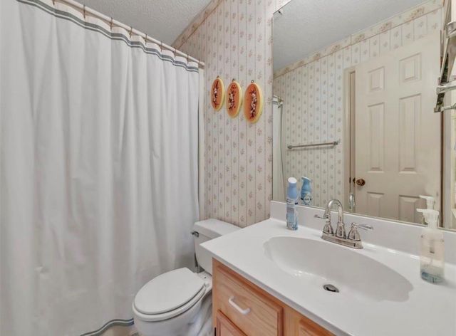 70 E Post Oak Lane, Shepherd, TX 77371