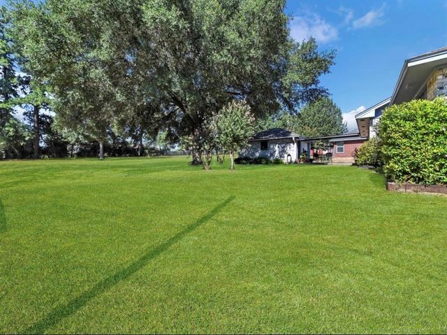 70 E Post Oak Lane, Shepherd, TX 77371