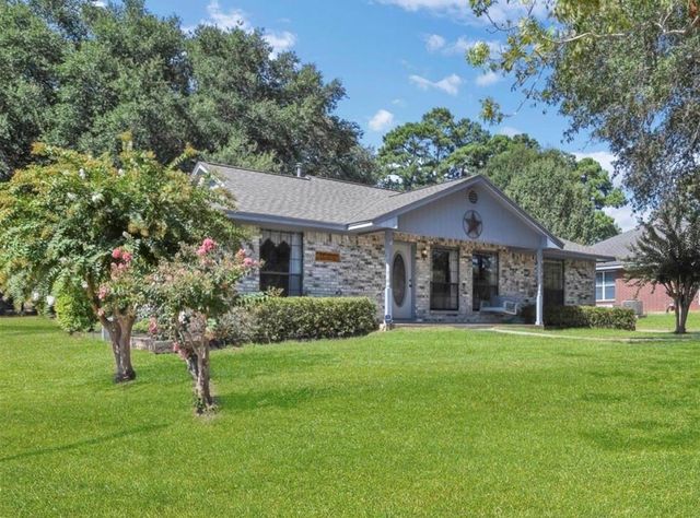 70 E Post Oak Lane, Shepherd, TX 77371