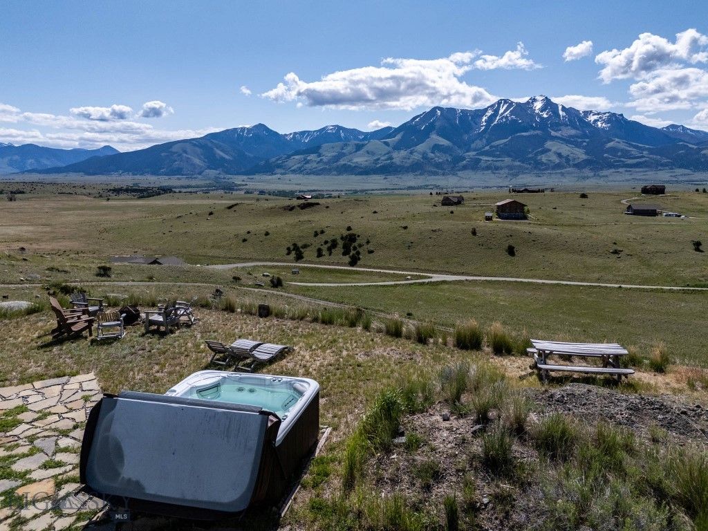 65 Arcturus Drive, Emigrant, MT 59027