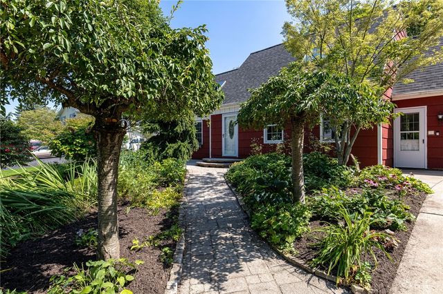1249 Imperial Drive, Webster, NY 14580