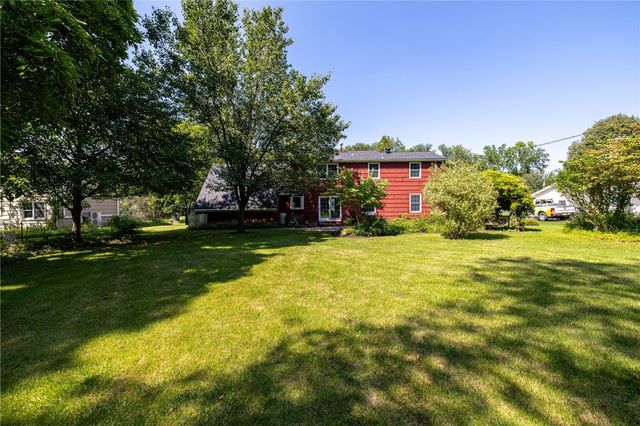 1249 Imperial Drive, Webster, NY 14580