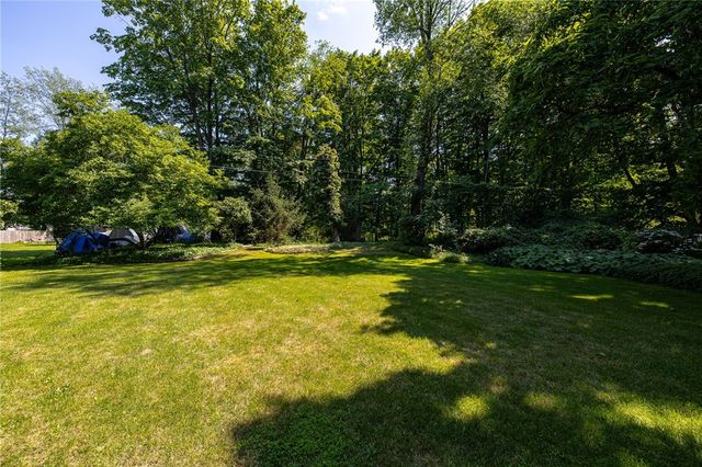 1249 Imperial Drive, Webster, NY 14580