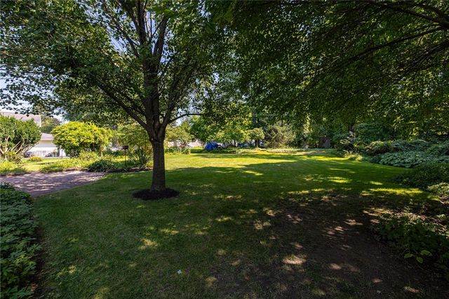1249 Imperial Drive, Webster, NY 14580