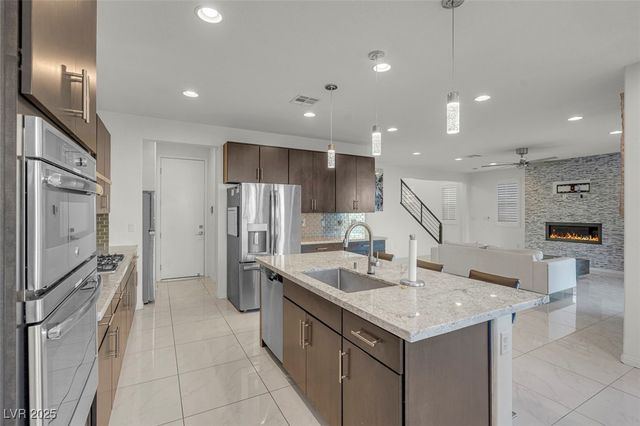 6306 Arcade Fire Street, Las Vegas, NV 89113