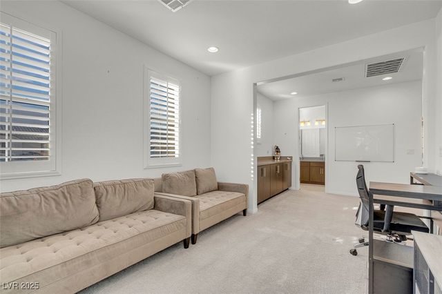 6306 Arcade Fire Street, Las Vegas, NV 89113