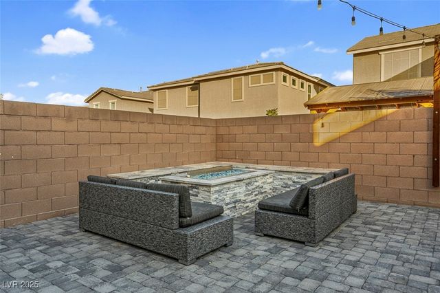 6306 Arcade Fire Street, Las Vegas, NV 89113