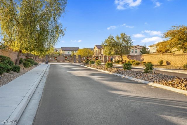 6306 Arcade Fire Street, Las Vegas, NV 89113