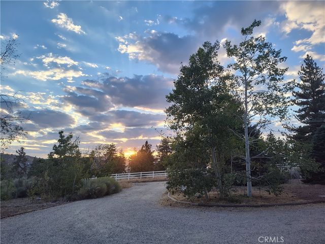 1575 Petersen Lane, Frazier Park, CA 93225