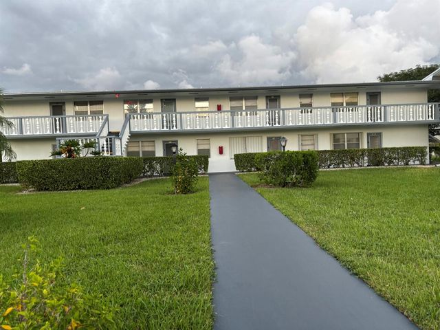 76 Cambridge D, West Palm Beach, FL 33417