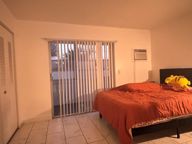 76 Cambridge D, West Palm Beach, FL 33417