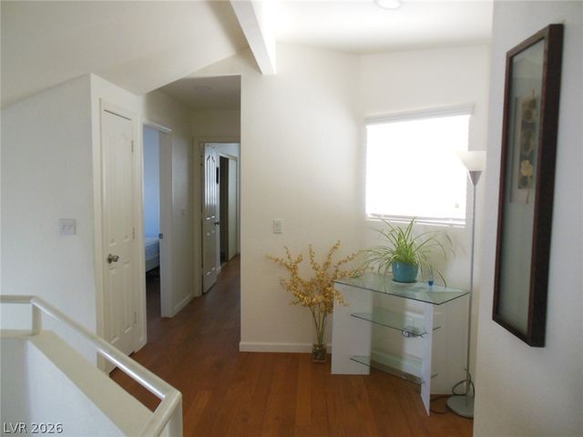 1521 Astronomy Circle, Las Vegas, NV 89128