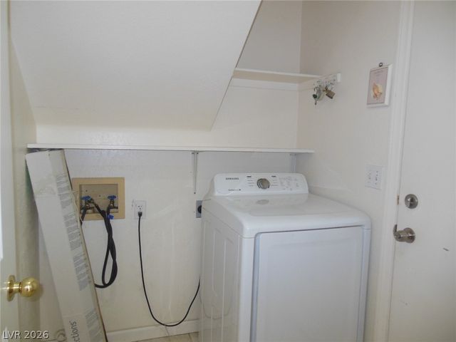 1521 Astronomy Circle, Las Vegas, NV 89128