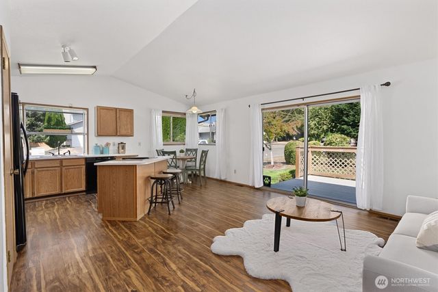 35002 14th Avenue SW, Federal Way, WA 98023