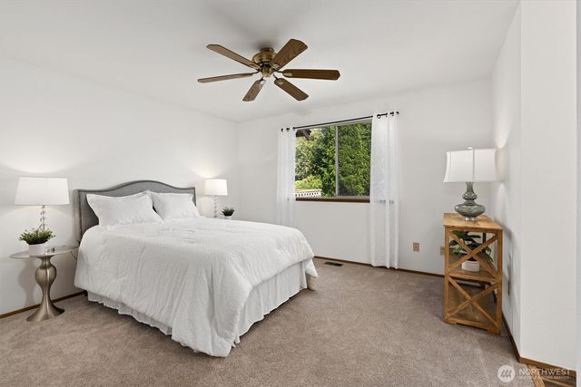 35002 14th Avenue SW, Federal Way, WA 98023