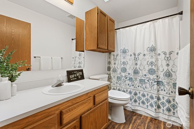35002 14th Avenue SW, Federal Way, WA 98023