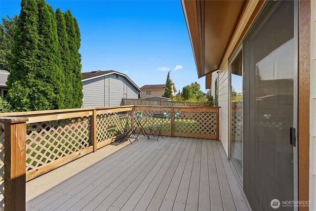 35002 14th Avenue SW, Federal Way, WA 98023