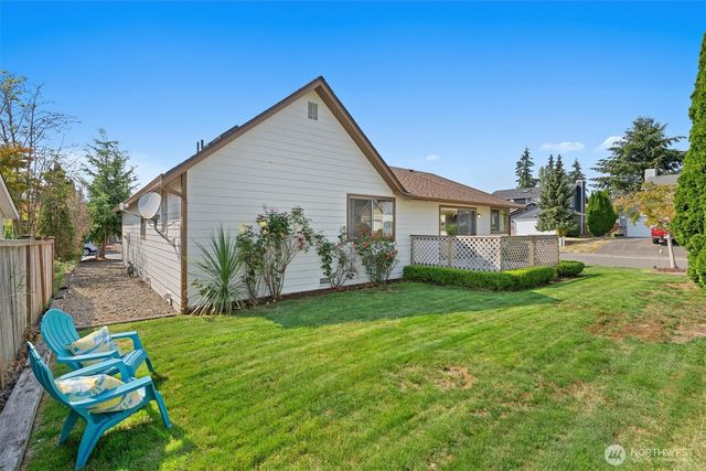 35002 14th Avenue SW, Federal Way, WA 98023