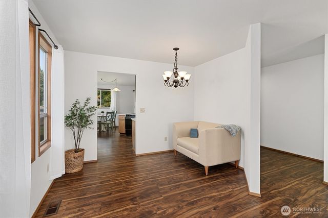 35002 14th Avenue SW, Federal Way, WA 98023